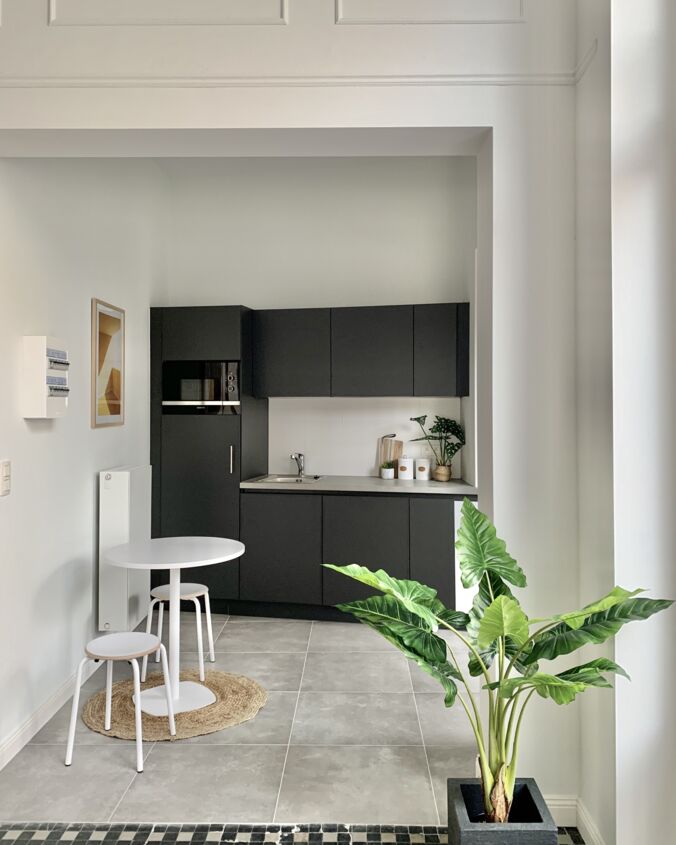 92574F17-AC11-4A48-9BFF-7342522C3BF3_1_201_a